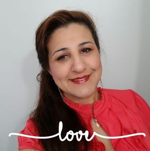 Meet your Posher, Parastou